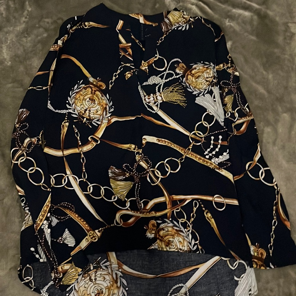 Chain design gold blouse